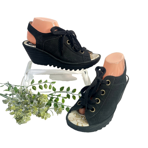 Fly London Shoes Womens Size 40 EU 9- 9.5 US Black Wedge Lace Up Perforated - Picture 1 of 15